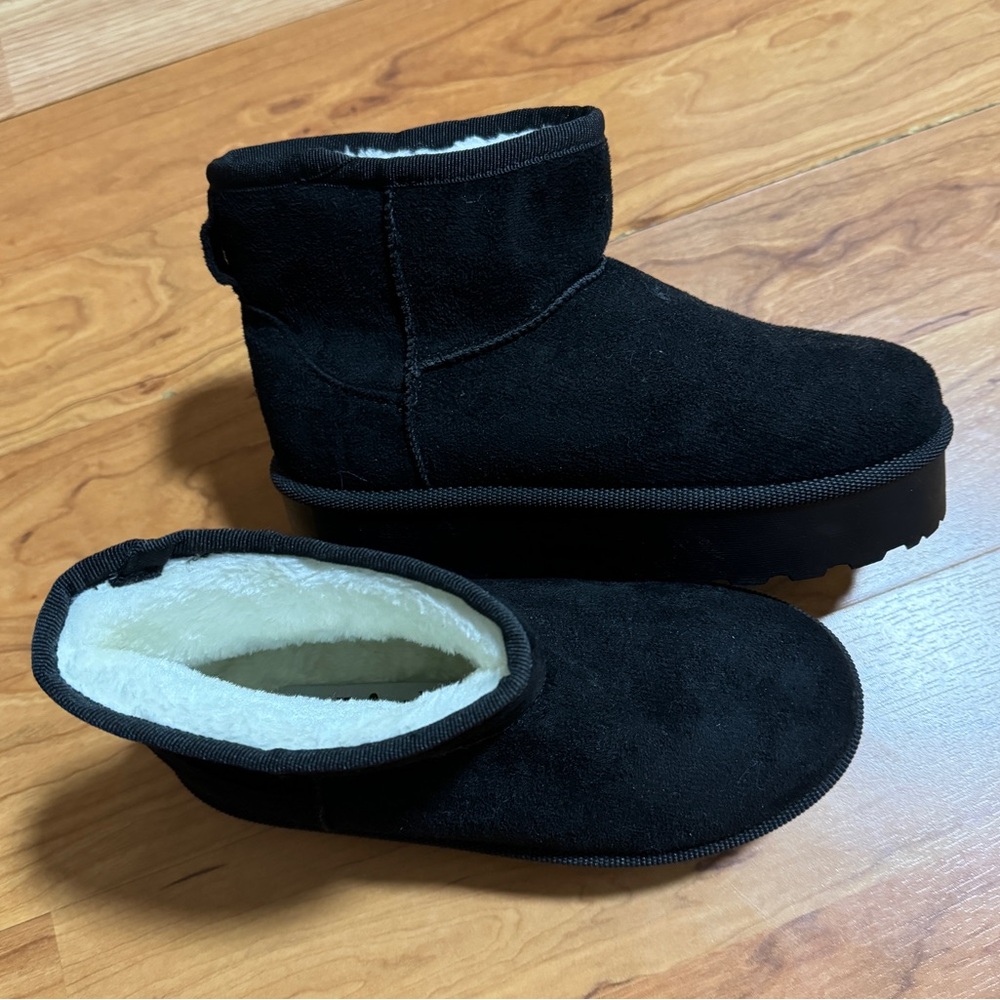 Girls black platform boots